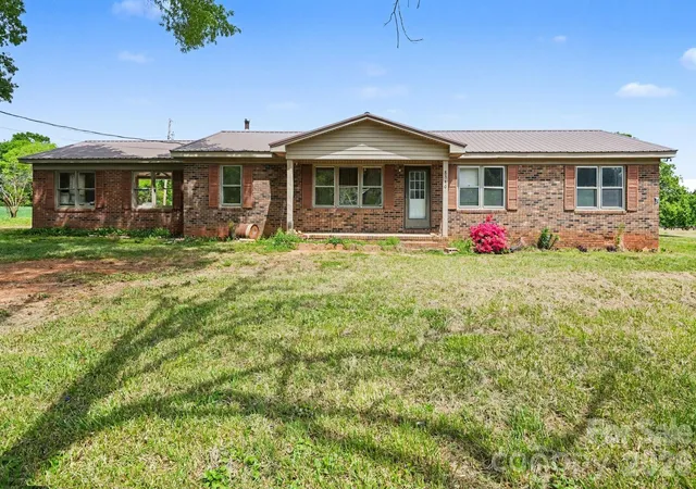 Photo 1 of Single family home for sale at 8340 Plank Rd, Norwood, NC 28128 | MLS# 4410374 | Listing updated on 2026-08-25