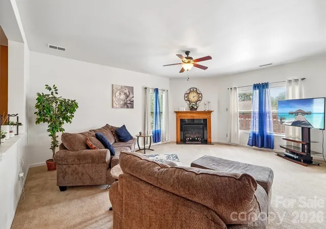 4th image of 226 Elaine Ct, Clover, SC 29710 | MLS# 4410383