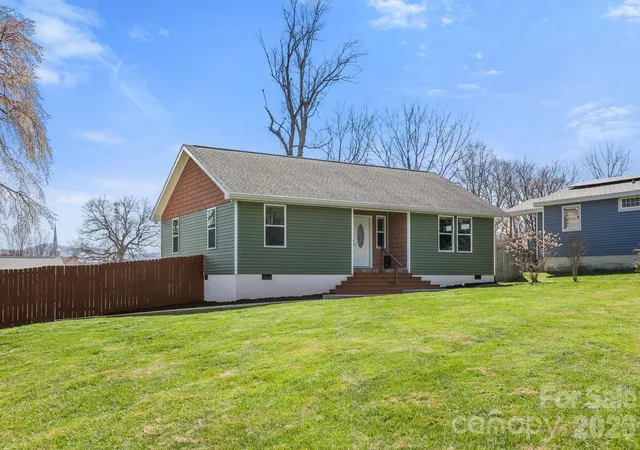 1st image of 1844 Willow Rd, Hendersonville, NC 28739 | MLS# 4410412