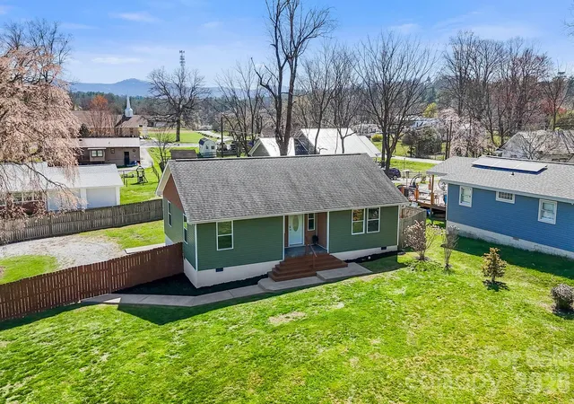 21st image of 1844 Willow Rd, Hendersonville, NC 28739 | MLS# 4410412