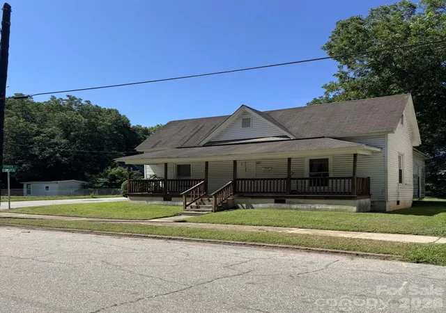 2nd image of 429 E Cemetery St, Salisbury, NC 28144 | MLS# 4410425