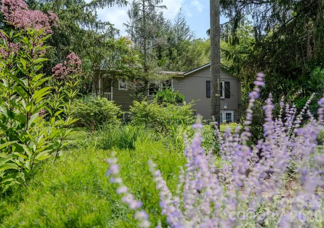 5th image of 261 Forest Hill Dr, Asheville, NC 28803 | MLS# 4410429