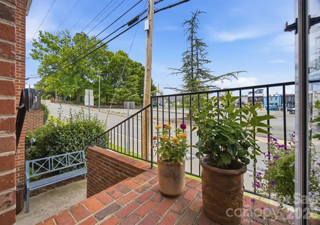 2nd image of 115 W Meeting St, Morganton, NC 28655 | MLS# 4410431