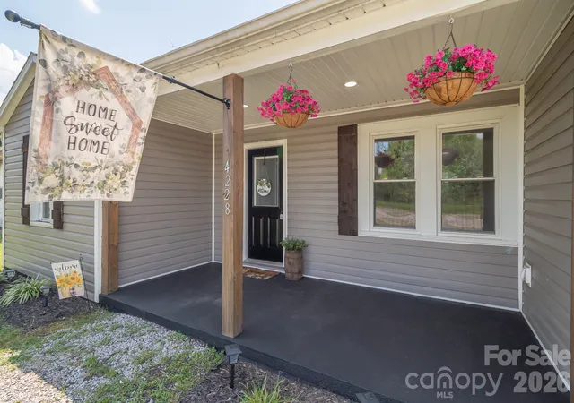 Photo 5 of Single family home for sale at 4228 Flat Crk Rd, Heath Springs, SC 29058 | MLS# 4410434 | Listing updated on 2026-09-04