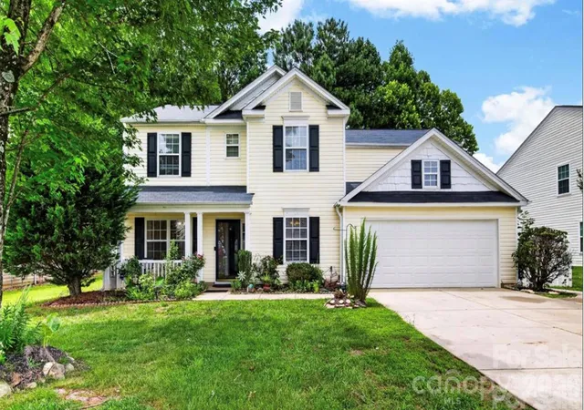 1st image of 9833 Aventide Ln, Charlotte, NC 28215 | MLS# 4410455