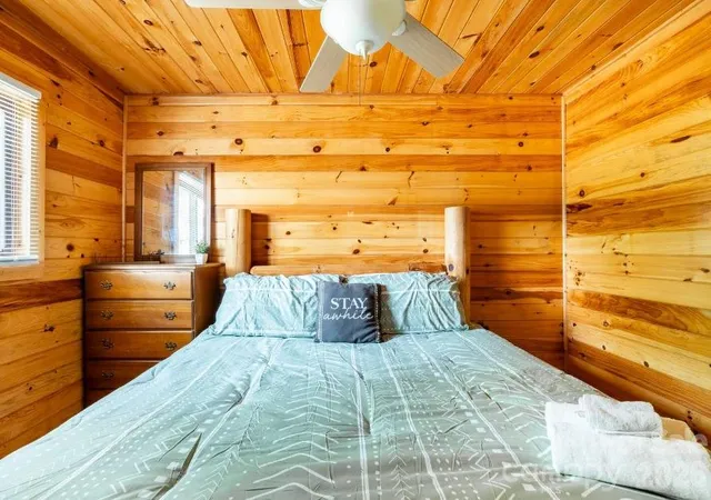 Photo 4 of Single family home for sale at 295 Blue Ridge Pkwy, Bryson City, NC 28713 | MLS# 4410466 | Listing updated on 2026-08-24