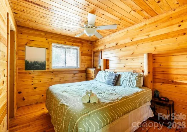 Photo 5 of Single family home for sale at 295 Blue Ridge Pkwy, Bryson City, NC 28713 | MLS# 4410466 | Listing updated on 2026-08-24