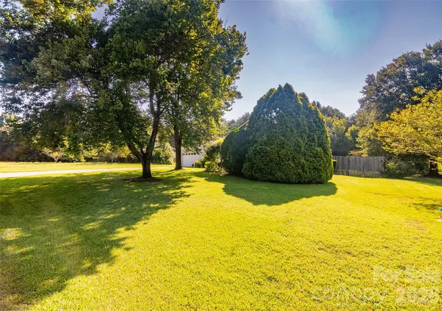 4th image of 135 Diamond Dr, Ellenboro, NC 28040 | MLS# 4410477