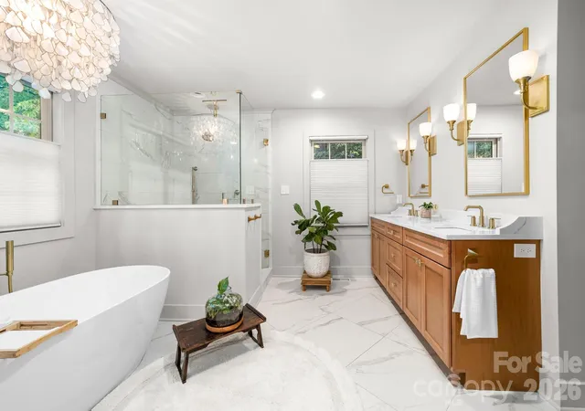 Photo 1 of Single family home for sale at 4421 Montibello Dr, Charlotte, NC 28226 | MLS# 4410489 | Listing updated on 2026-09-14