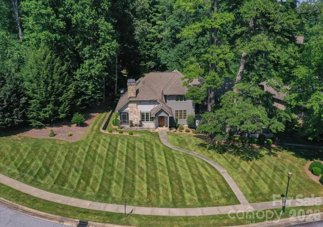 Photo 3 of Townhouse for sale at 6 Jasmine Ln, Brevard, NC 28712 | MLS# 4410502 | Listing updated on 2026-08-07