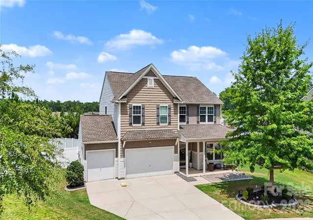 Photo 1 of Single family home for sale at 2834 Kinloch Ct, Clover, SC 29710 | MLS# 4410504 | Listing updated on 2026-08-09