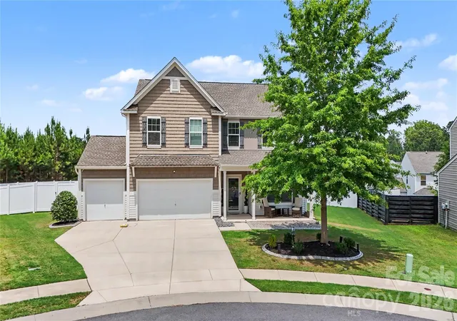 Photo 2 of Single family home for sale at 2834 Kinloch Ct, Clover, SC 29710 | MLS# 4410504 | Listing updated on 2026-08-09