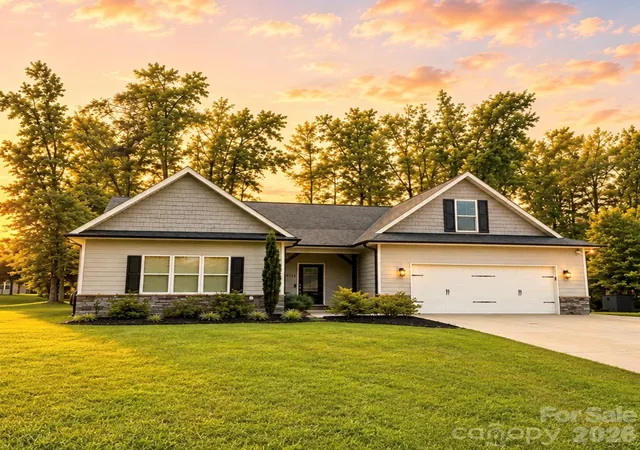 Photo 3 of Single family home for sale at 1234 Stonewyck Dr, Salisbury, NC 28146 | MLS# 4410528 | Listing updated on 2026-10-04