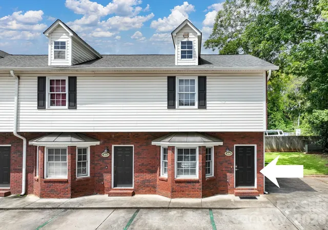 2nd image of 403 Wilson St N #106, Rock Hill, SC 29730 | MLS# 4410529
