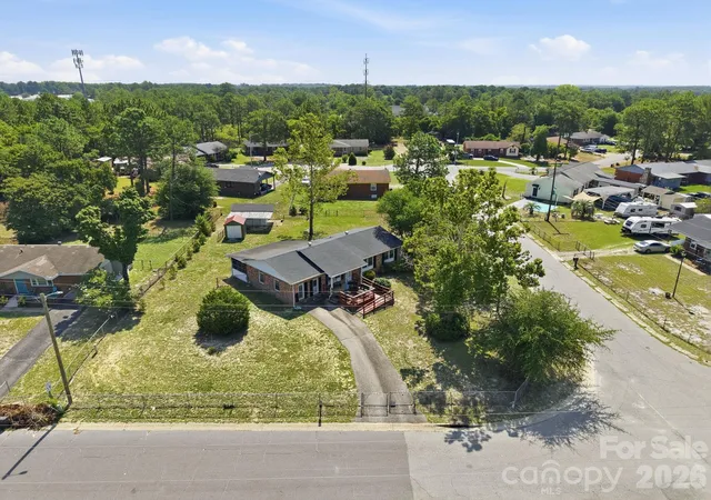 Photo 3 of Single family home for sale at 3261 Vardaman Ave, Hope Mills, NC 28348 | MLS# 4410540 | Listing updated on 2026-08-04