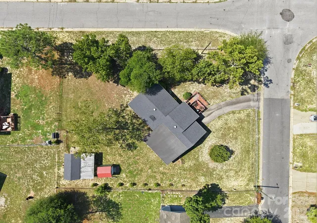 Photo 4 of Single family home for sale at 3261 Vardaman Ave, Hope Mills, NC 28348 | MLS# 4410540 | Listing updated on 2026-08-04
