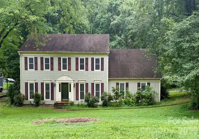 Photo 1 of Sale Pending at 5424 Gristmill Ln, Mint Hill, NC 28227 | MLS# 4410544 | Listing updated on 2026-09-26