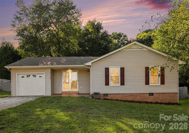 Photo 1 of Single family home for sale at 2519 Winterfield Dr, Gastonia, NC 28056 | MLS# 4410551 | Listing updated on 2026-10-01