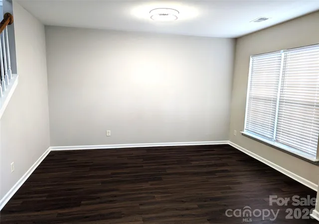3rd image of 10932 Stone Trail Rd, Charlotte, NC 28213 | MLS# 4410560
