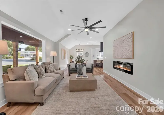 2nd image of 3942 Mcmillan St, Charlotte, NC 28205 | MLS# 4410561