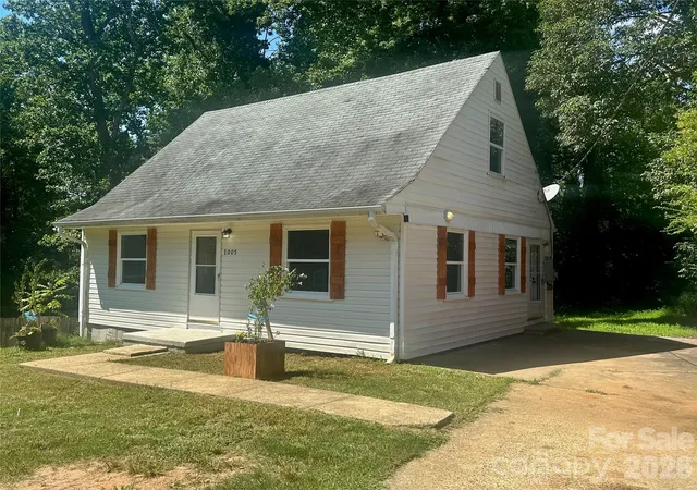 1st image of 1005 William Dr, Winston Salem, NC 27107 | MLS# 4410567