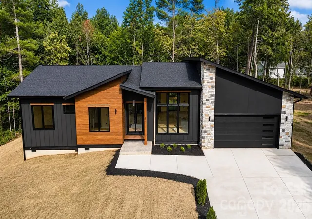 1st image of 407 Melnick Ter, Asheville, NC 28803 | MLS# 4410571
