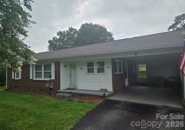 1st image of 1326 26th St Sw, Hickory, NC 28602 | MLS# 4410573