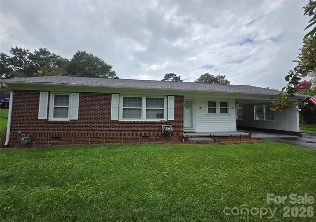 2nd image of 1326 26th St Sw, Hickory, NC 28602 | MLS# 4410573