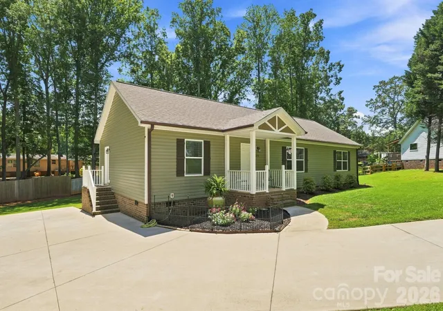 1st image of 312 Sailwinds Rd, Mooresville, NC 28115 | MLS# 4410586