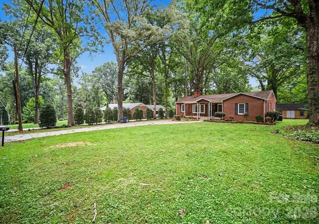 Photo 1 of Single family home for sale at 704 1st Avenue Pl NE, Conover, NC 28613 | MLS# 4410587 | Listing updated on 2026-09-23