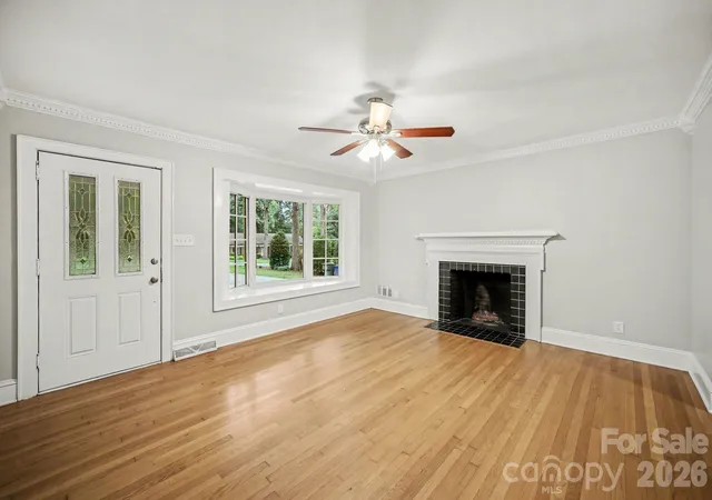 Photo 2 of Single family home for sale at 704 1st Avenue Pl NE, Conover, NC 28613 | MLS# 4410587 | Listing updated on 2026-09-23