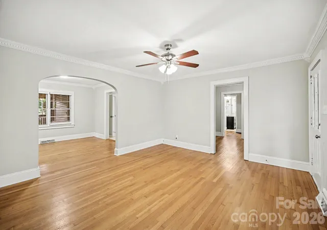 Photo 3 of Single family home for sale at 704 1st Avenue Pl NE, Conover, NC 28613 | MLS# 4410587 | Listing updated on 2026-09-23