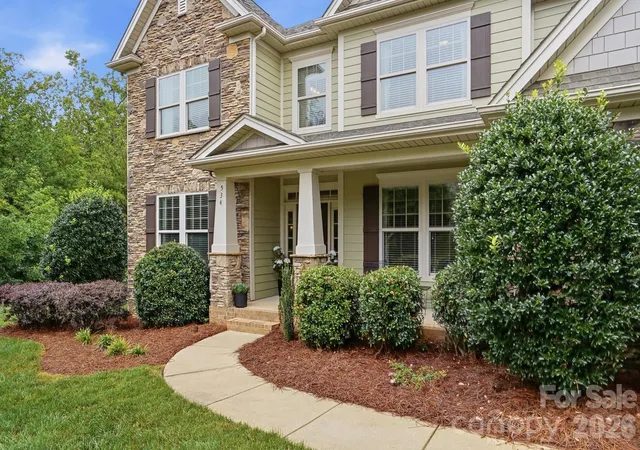 Photo 3 of Sale Pending at 534 Iron Horse Ln, Midland, NC 28107 | MLS# 4410589 | Listing updated on 2026-09-07