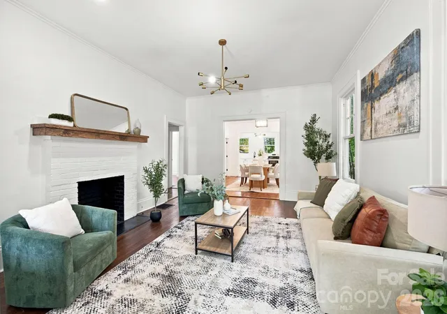 Photo 3 of Single family home for sale at 1534 Jennings St, Charlotte, NC 28216 | MLS# 4410599 | Listing updated on 2026-09-23