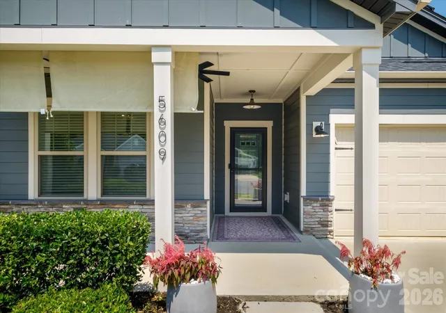 2nd image of 5609 Lavaux Ct, Charlotte, NC 28214 | MLS# 4410634
