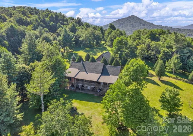Photo 1 of Single family home for sale at 525 Schoolhouse Ridge, Boone, NC 28607 | MLS# 4410636 | Listing updated on 2026-08-12