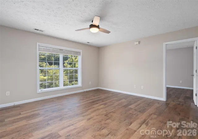 5th image of 237 Camelot Dr #B, Waynesville, NC 28786 | MLS# 4410638