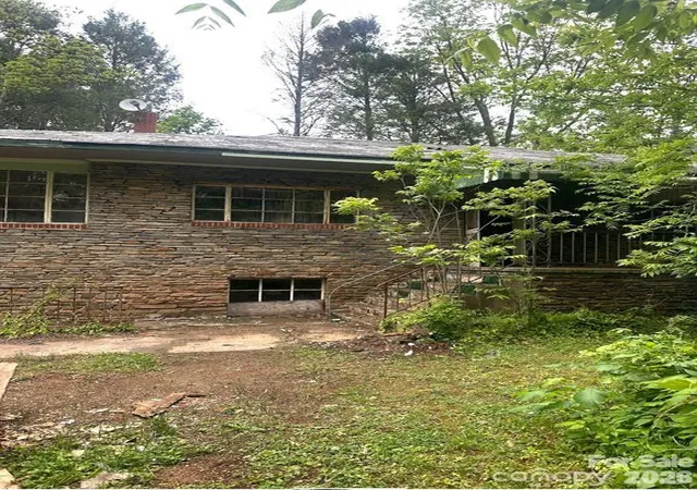 Photo 3 of Single family home for sale at 2870 Rutherford College Rd, Connelly Springs, NC 28612 | MLS# 4410662 | Listing updated on 2026-08-04