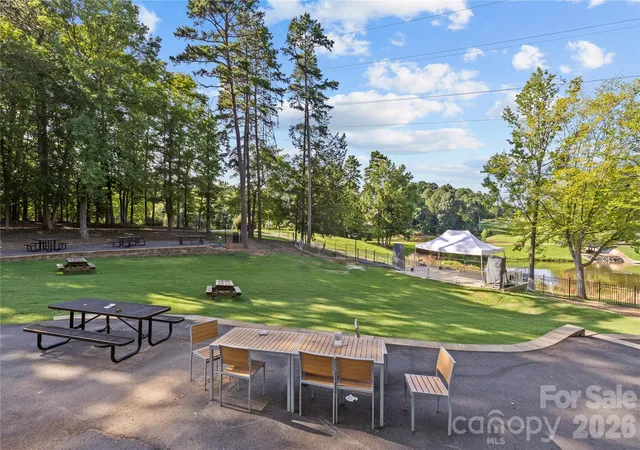 40th image of 4519 Crownvista Dr, Charlotte, NC 28269 | MLS# 4410670