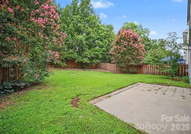 33rd image of 13827 Allison Forest Trl, Charlotte, NC 28278 | MLS# 4410675