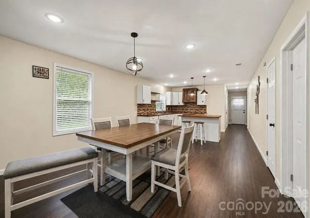 Photo 2 of Single family home for sale at 1104 Poston Cir, Gastonia, NC 28054 | MLS# 4410688 | Listing updated on 2026-09-19