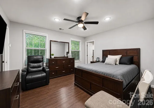Photo 3 of Single family home for sale at 1104 Poston Cir, Gastonia, NC 28054 | MLS# 4410688 | Listing updated on 2026-09-19