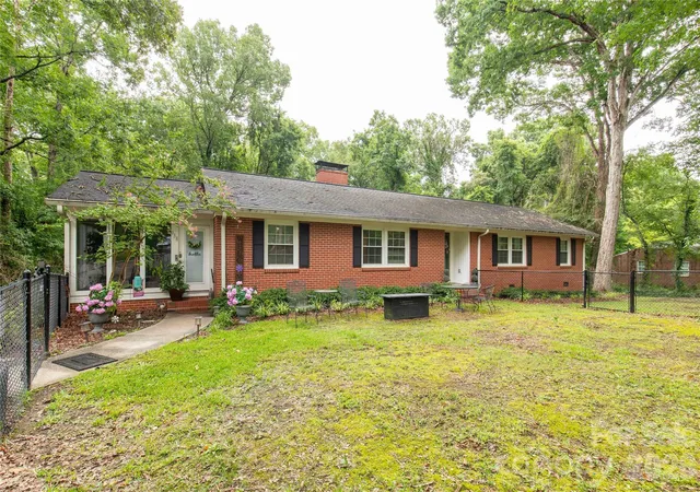 2nd image of 938 Forest Dr, Lancaster, SC 29720 | MLS# 4410690