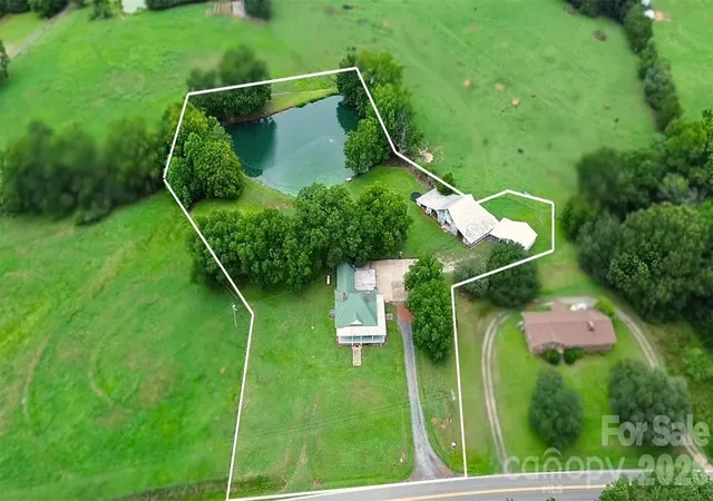 Photo 1 of Single family home for sale at 2416 Nc 109 Hwy S, Wadesboro, NC 28170 | MLS# 4410703 | Listing updated on 2026-08-10