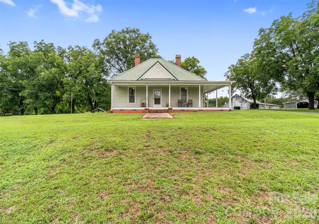 Photo 2 of Single family home for sale at 2416 Nc 109 Hwy S, Wadesboro, NC 28170 | MLS# 4410703 | Listing updated on 2026-08-10