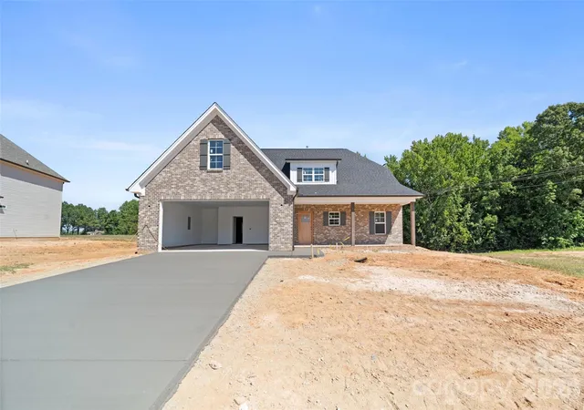 Photo 2 of Single family home for sale at 165 Canton Dr, Lexington, NC 27295 | MLS# 4410716 | Listing updated on 2026-08-06