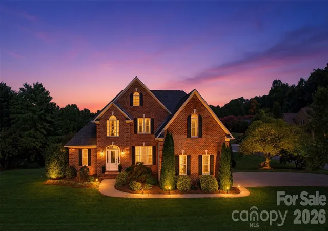 2nd image of 1064 Baker Barn Rd, Hickory, NC 28602 | MLS# 4410717