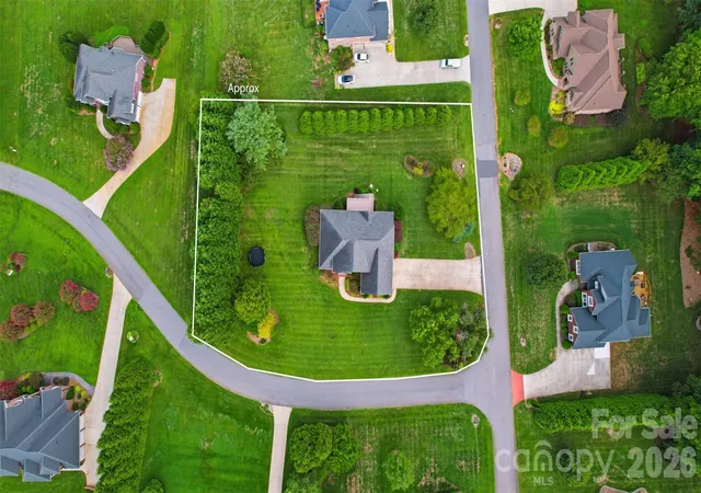 39th image of 1064 Baker Barn Rd, Hickory, NC 28602 | MLS# 4410717
