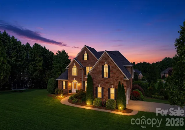 4th image of 1064 Baker Barn Rd, Hickory, NC 28602 | MLS# 4410717