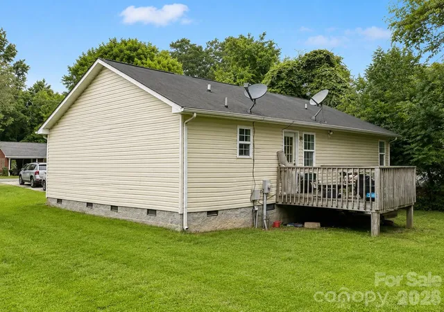Photo 3 of Sale Pending at 910 2nd Street, Spencer, NC 28159 | MLS# 4410739 | Listing updated on 2026-08-28